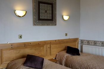 room 6 and 12